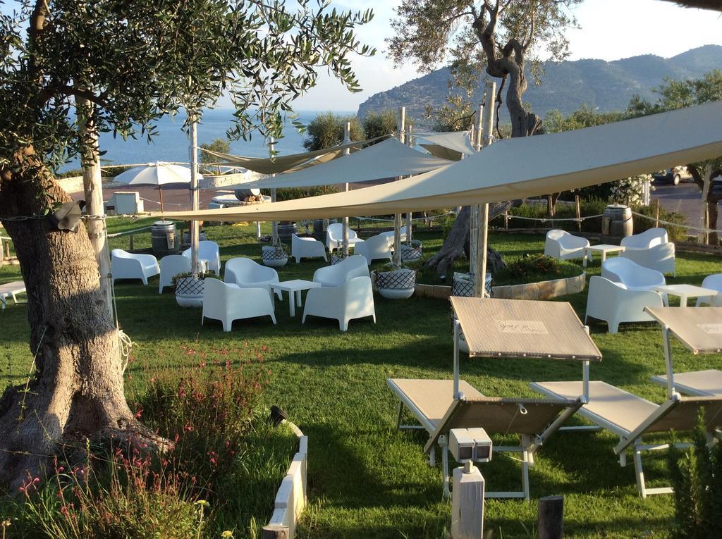 Holiday Lodge Al Porto Mattinata Exterior photo