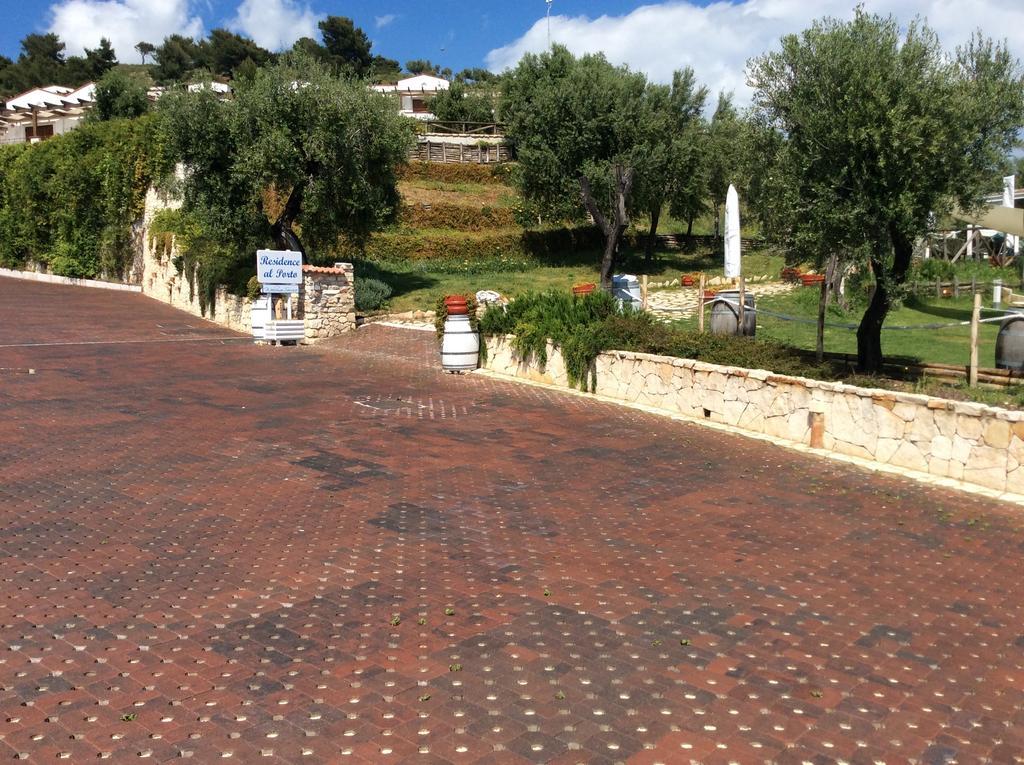Holiday Lodge Al Porto Mattinata Exterior photo