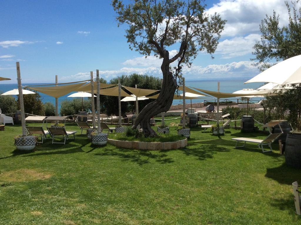 Holiday Lodge Al Porto Mattinata Exterior photo