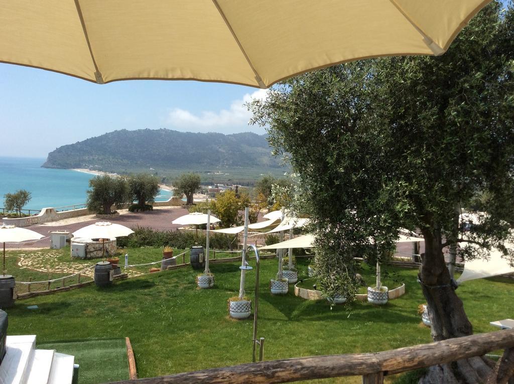 Holiday Lodge Al Porto Mattinata Exterior photo