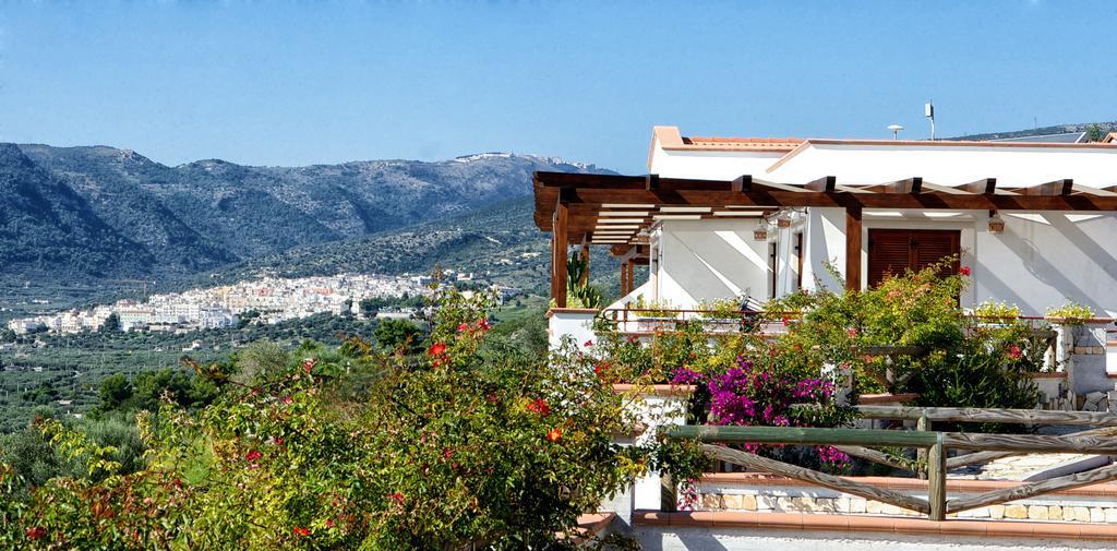 Holiday Lodge Al Porto Mattinata Exterior photo