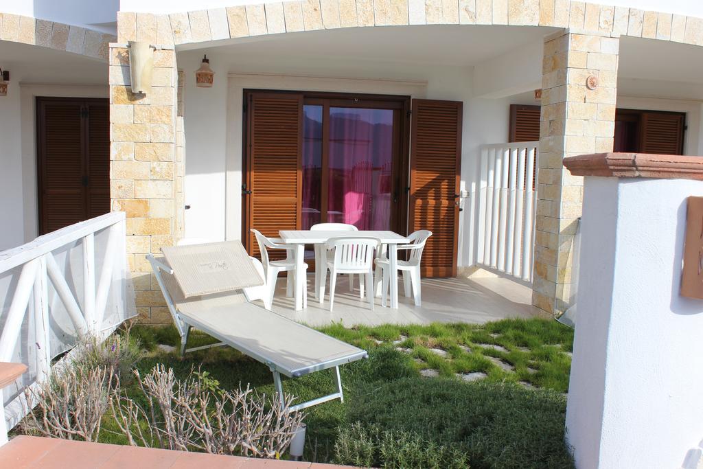 Holiday Lodge Al Porto Mattinata Exterior photo