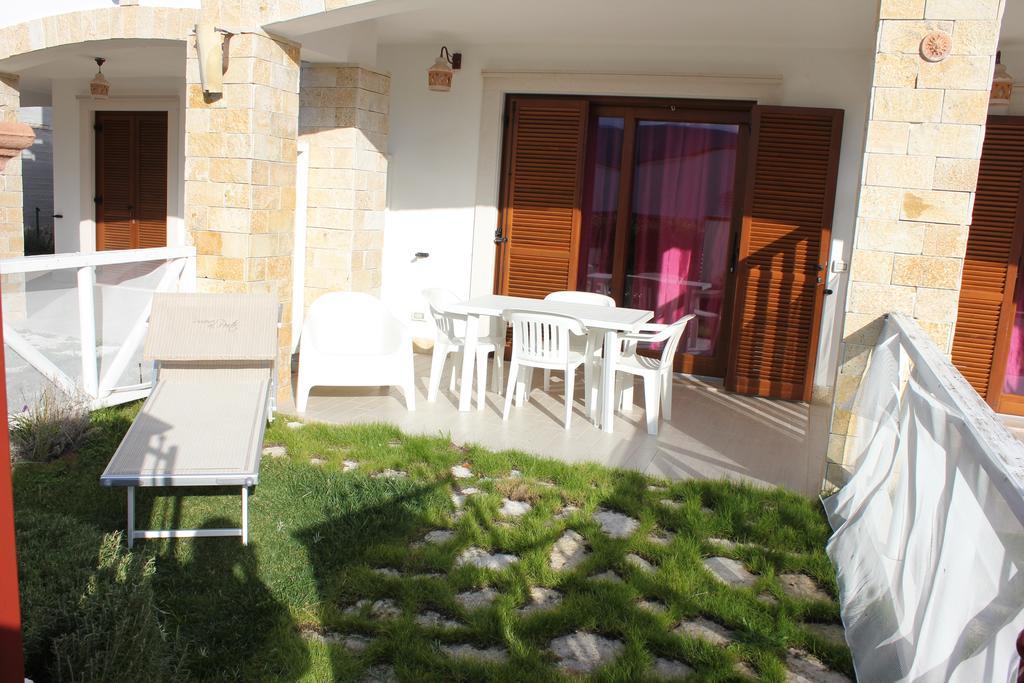 Holiday Lodge Al Porto Mattinata Exterior photo